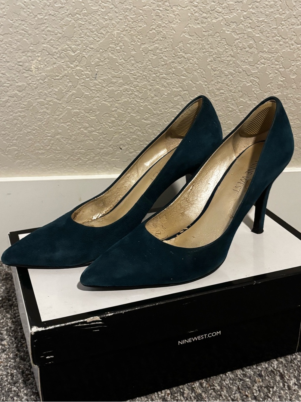 Nine West Teal Suede Pointed Toe Pumps - Deep Teal